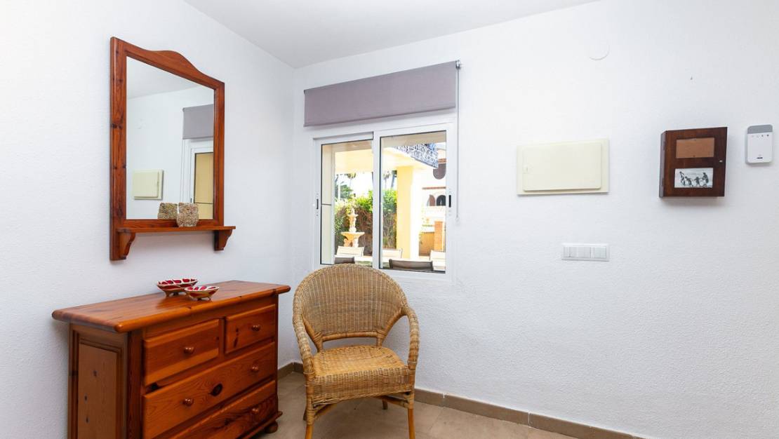 Sale - Villa - Orihuela - Orihuela Costa