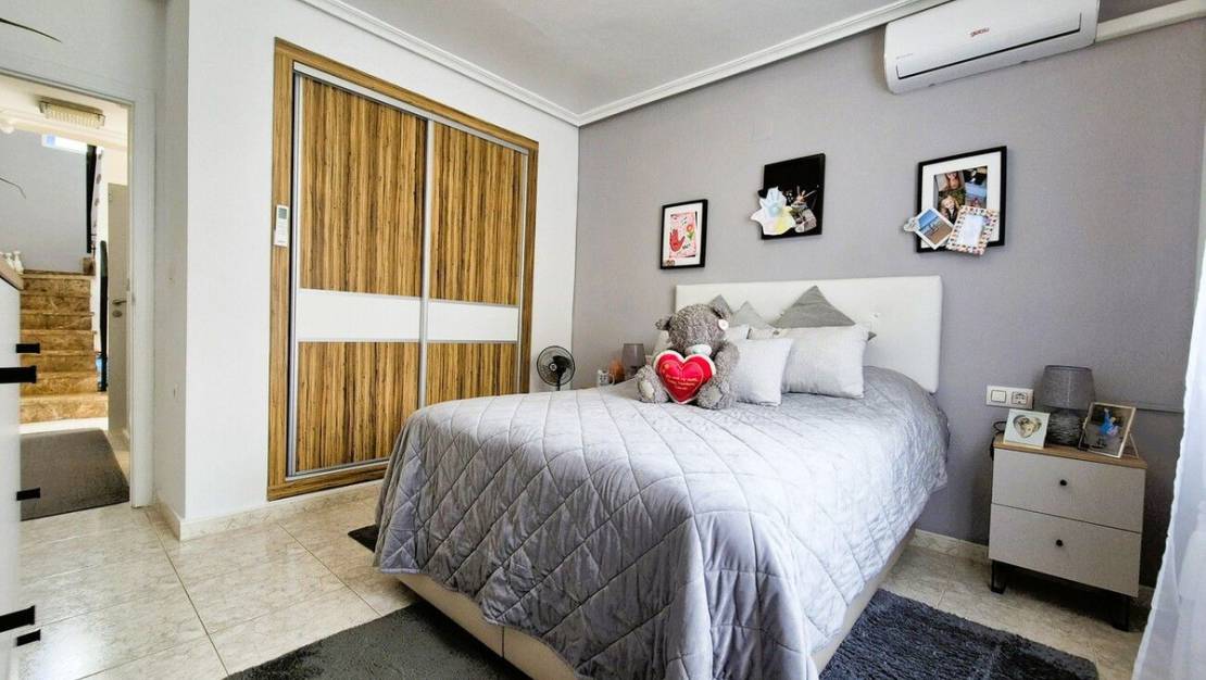 Sale - Villa - Orihuela - Orihuela Costa