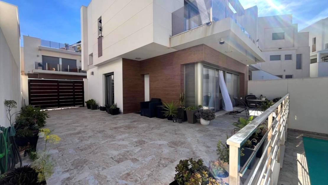 Sale - Villa - Orihuela - Orihuela Costa