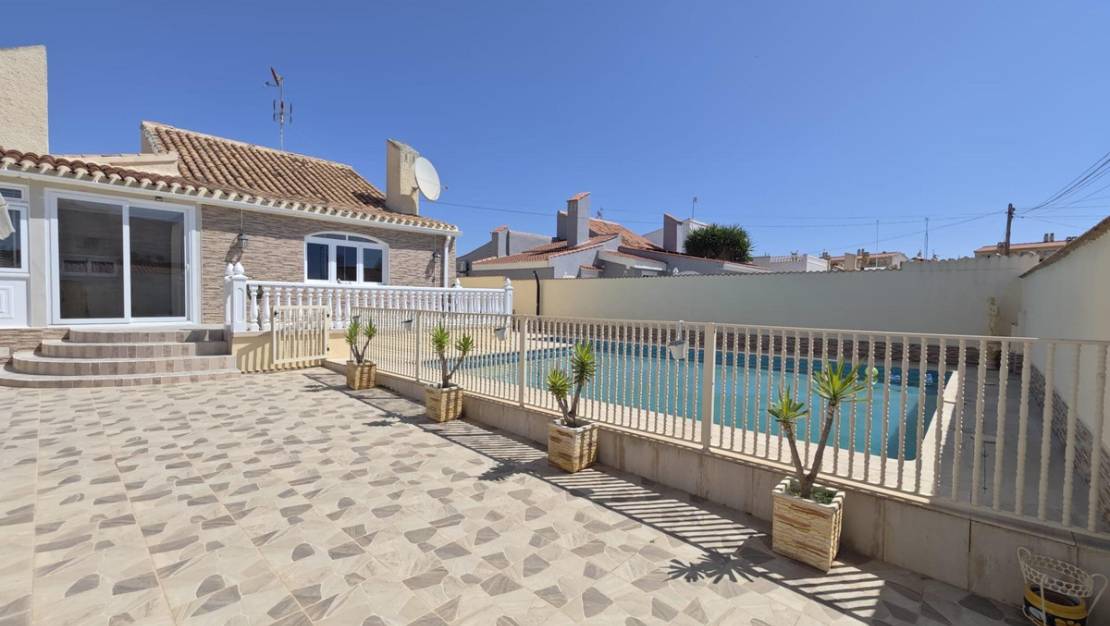 Sale - Villa - Orihuela - Orihuela Costa