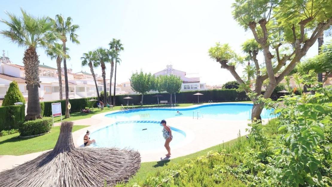 Sale - Villa - Orihuela - Orihuela Costa