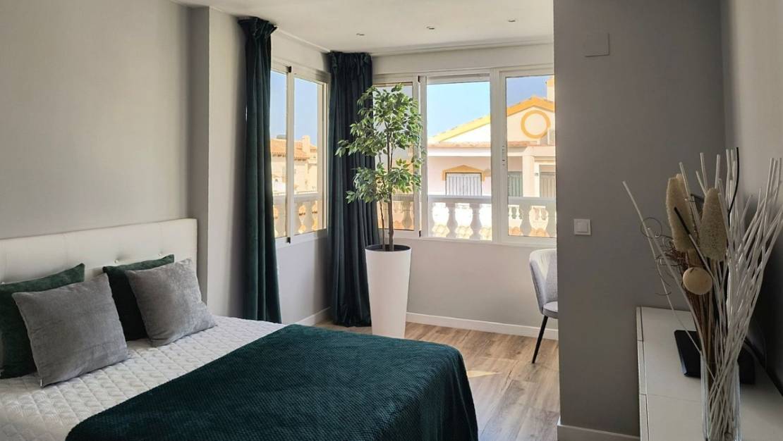 Sale - Villa - Orihuela - Orihuela Costa