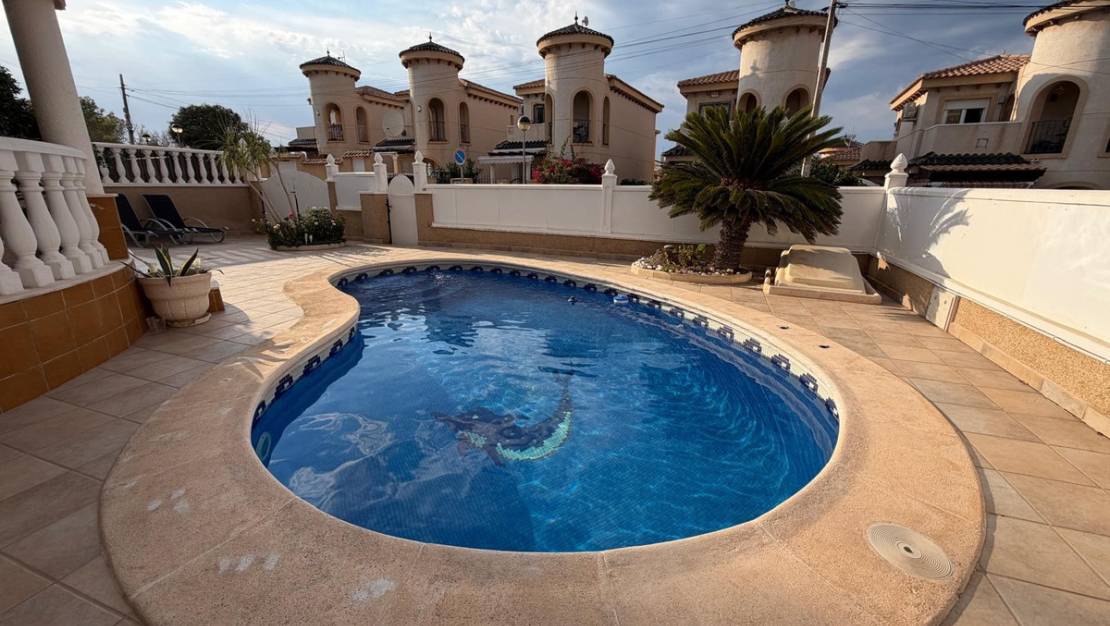 Sale - Villa - Orihuela - Orihuela Costa