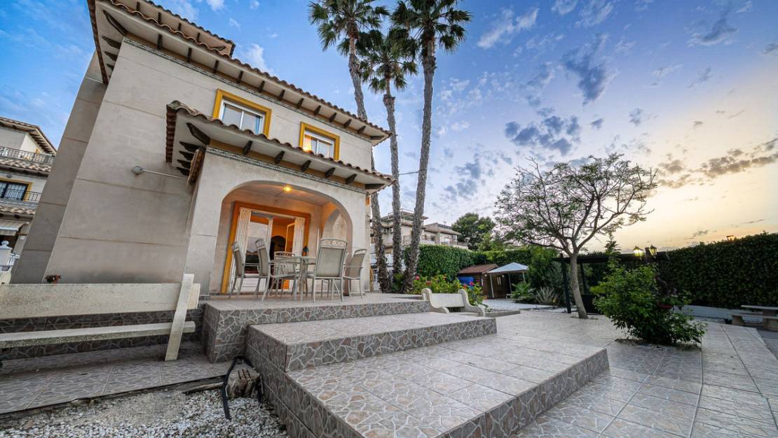 Sale - Villa - Orihuela - Orihuela Costa