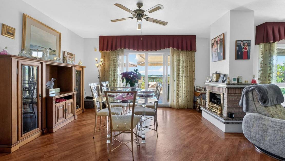 Sale - Villa - Orihuela - Orihuela Costa