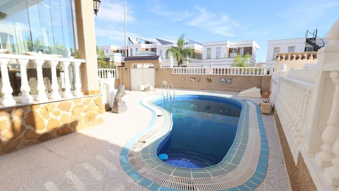 Sale - Villa - Orihuela - Orihuela Costa