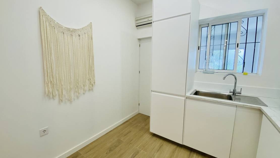 Sale - Villa - Orihuela - Playa Flamenca