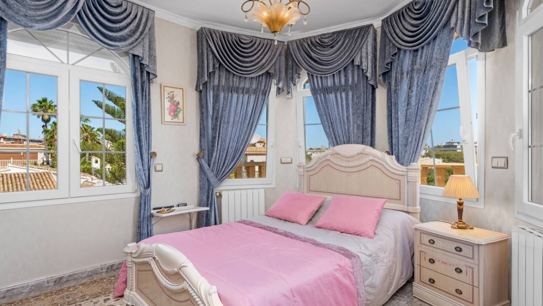 Sale - Villa - Orihuela - Playa Flamenca