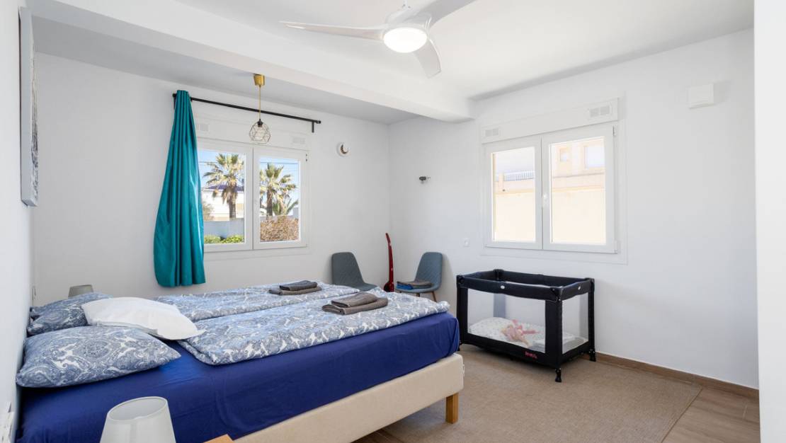 Sale - Villa - Orihuela - Playa Flamenca