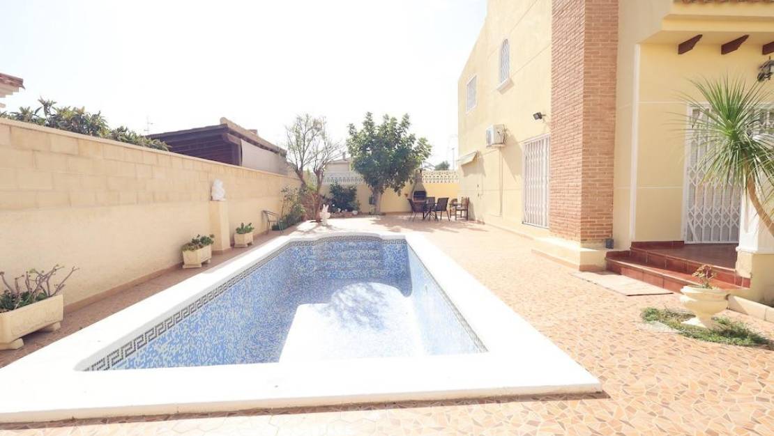 Sale - Villa - Orihuela - Playa Flamenca