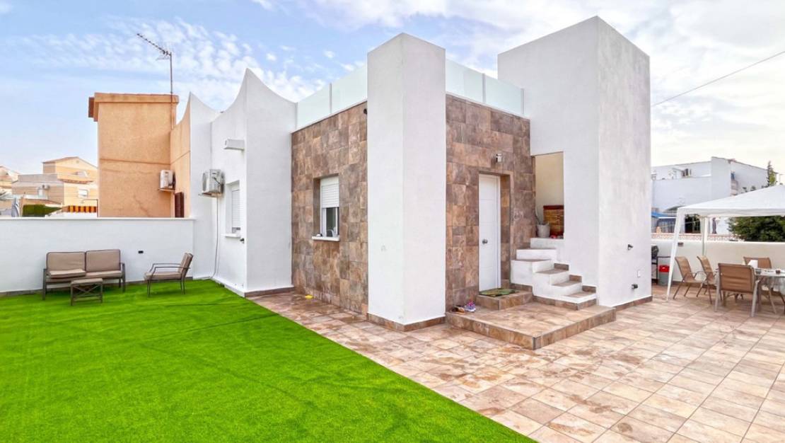 Sale - Villa - Orihuela - Playa Flamenca