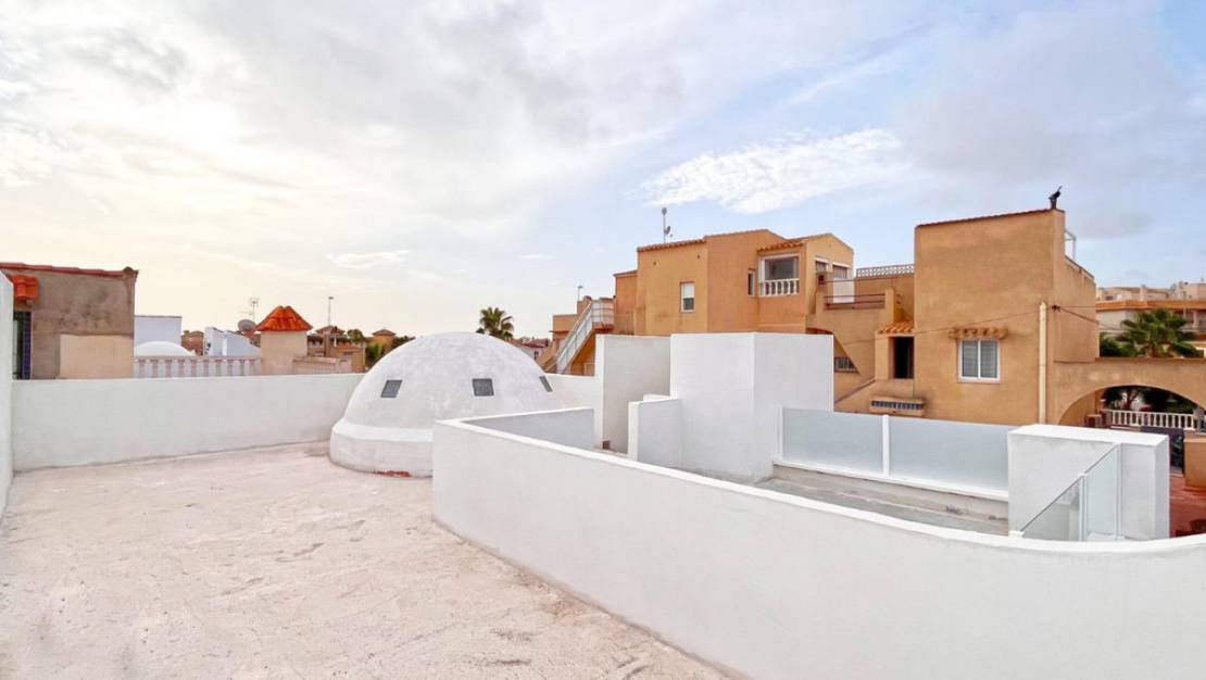 Sale - Villa - Orihuela - Playa Flamenca