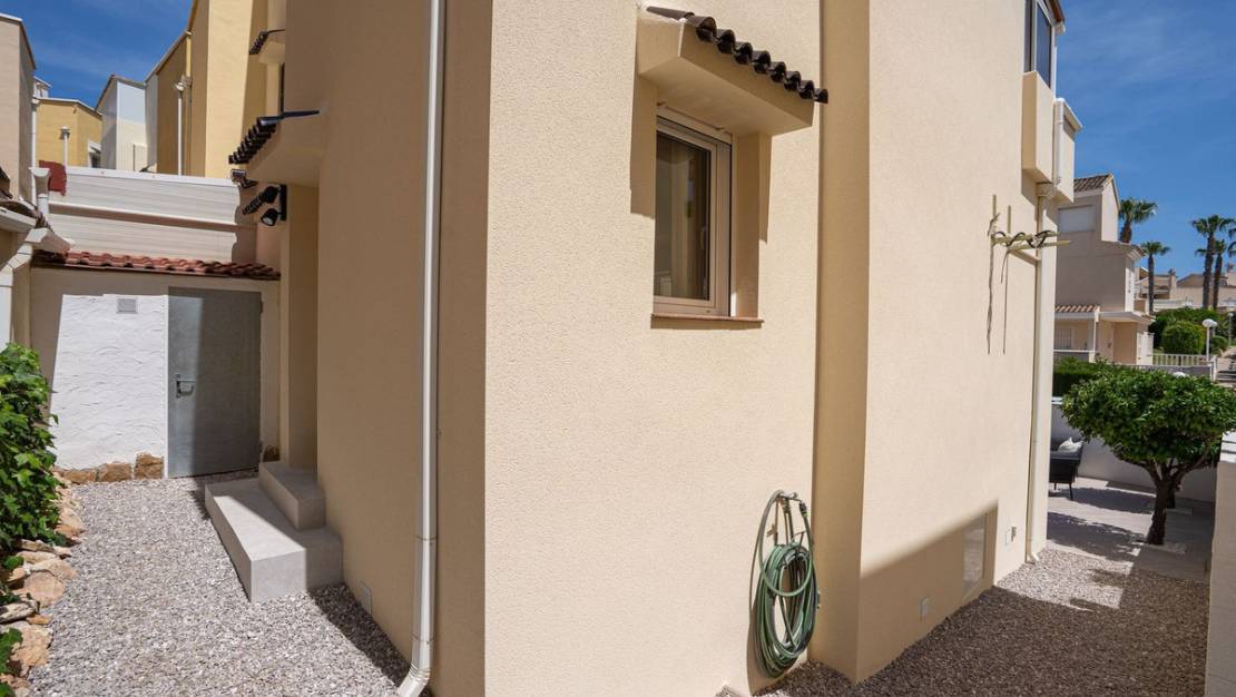 Sale - Villa - Orihuela - Playa Flamenca