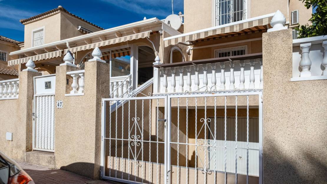 Sale - Villa - Orihuela - Playa Flamenca