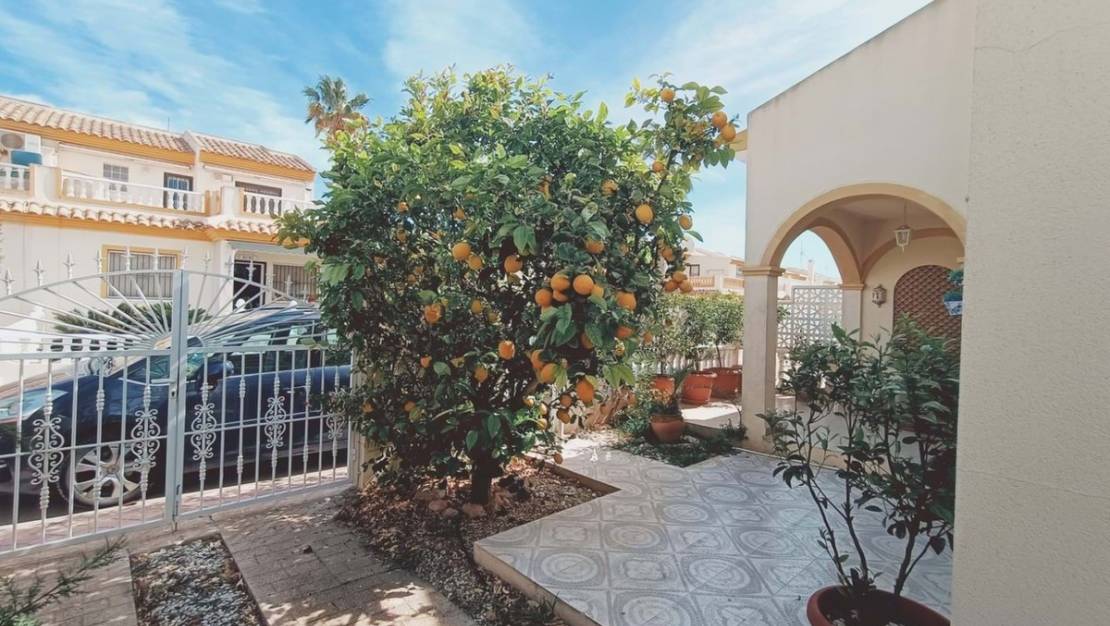 Sale - Villa - Orihuela - Playa Flamenca