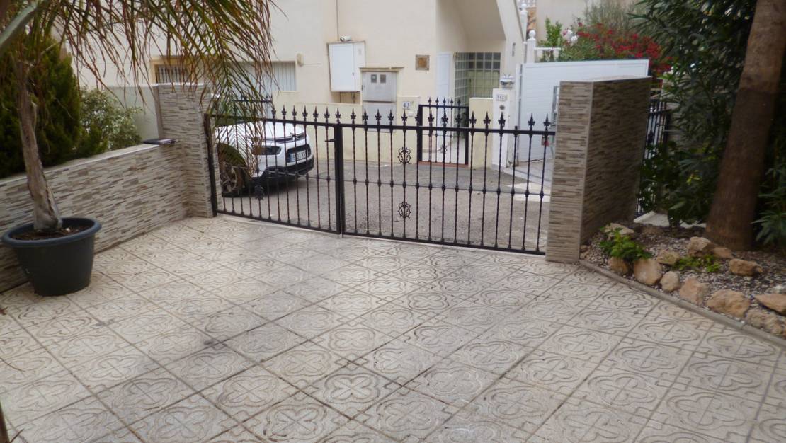 Sale - Villa - Orihuela - Playa Flamenca