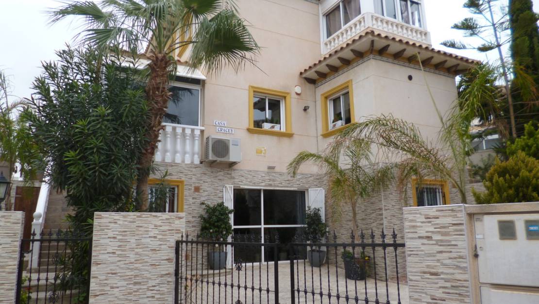 Sale - Villa - Orihuela - Playa Flamenca