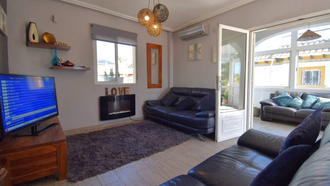 Sale - Villa - Orihuela - Playa Flamenca