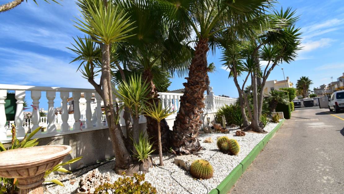 Sale - Villa - Orihuela - Playa Flamenca