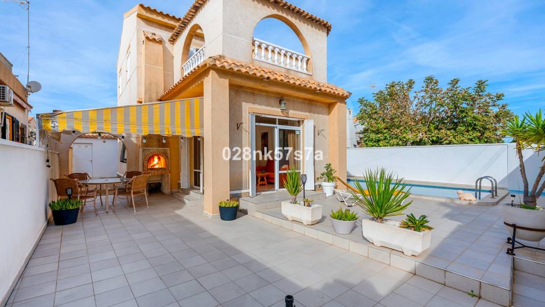 Sale - Villa - Orihuela - Playa Flamenca
