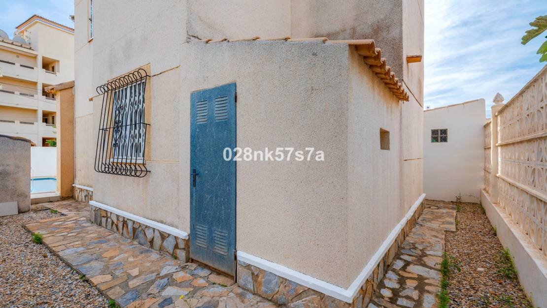 Sale - Villa - Orihuela - Playa Flamenca