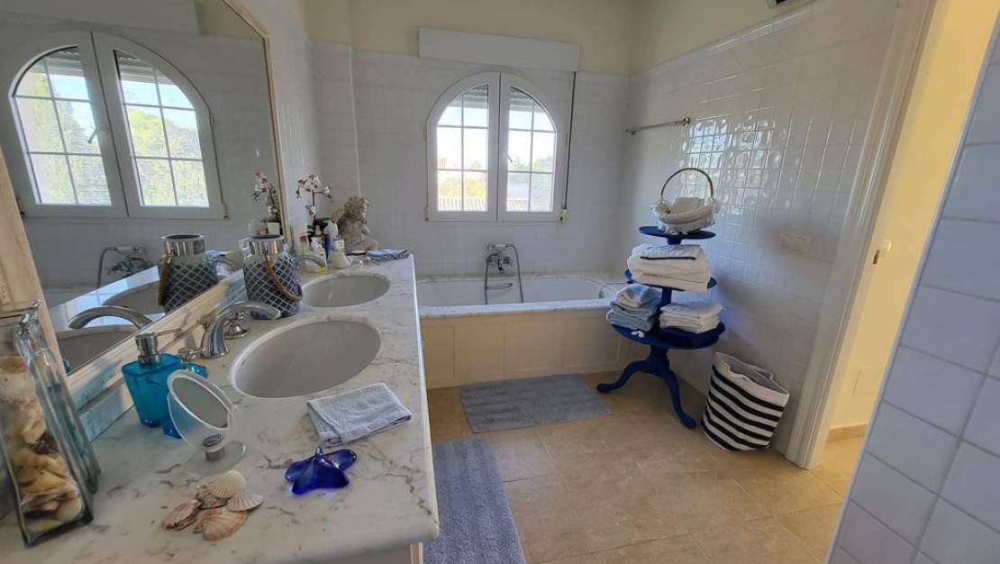 Sale - Villa - Orihuela - Playa Flamenca