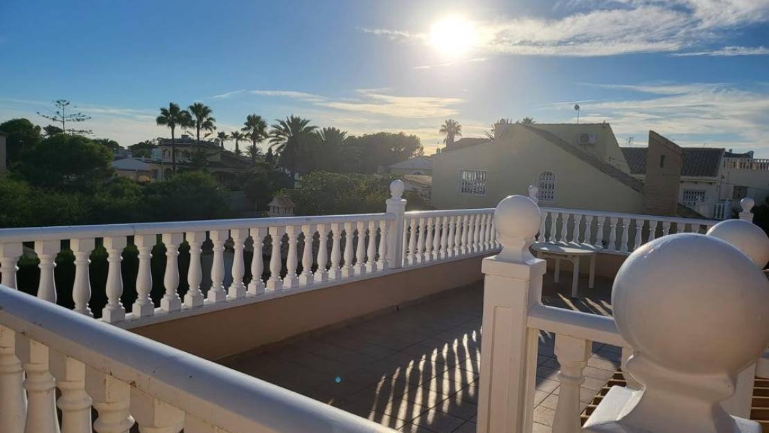 Sale - Villa - Orihuela - Playa Flamenca