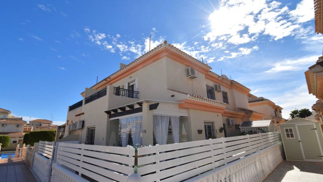 Sale - Villa - Orihuela - Playa Flamenca