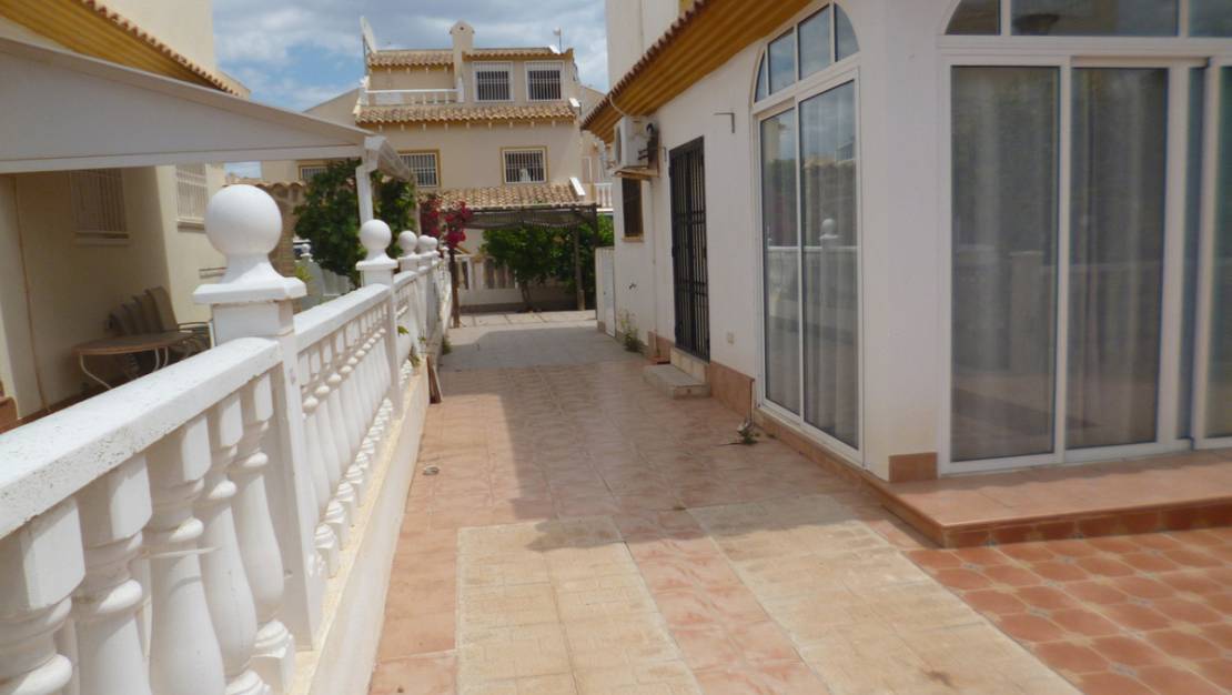 Sale - Villa - Orihuela - Playa Flamenca