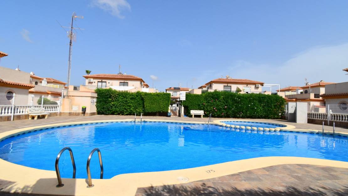 Sale - Villa - Orihuela - Playa Flamenca