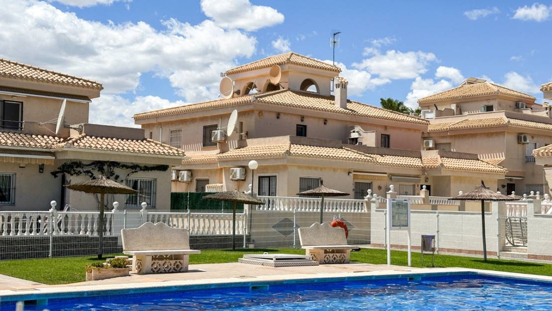 Sale - Villa - Orihuela - Playa Flamenca