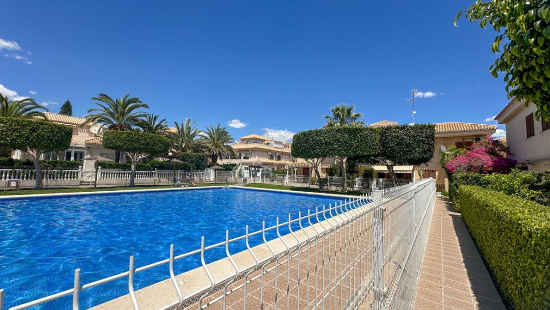 Sale - Villa - Orihuela - Playa Flamenca