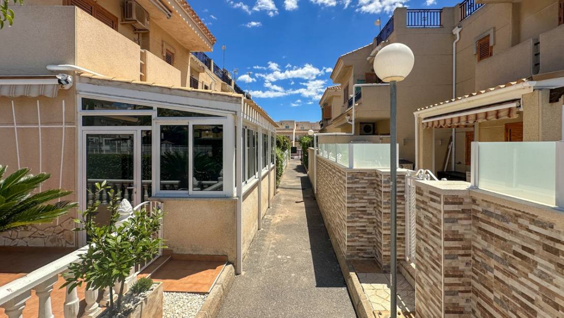Sale - Villa - Orihuela - Playa Flamenca