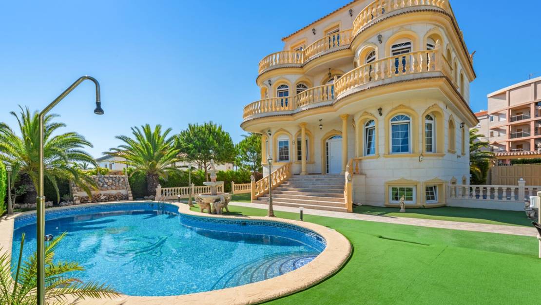 Sale - Villa - Orihuela - Playa Flamenca