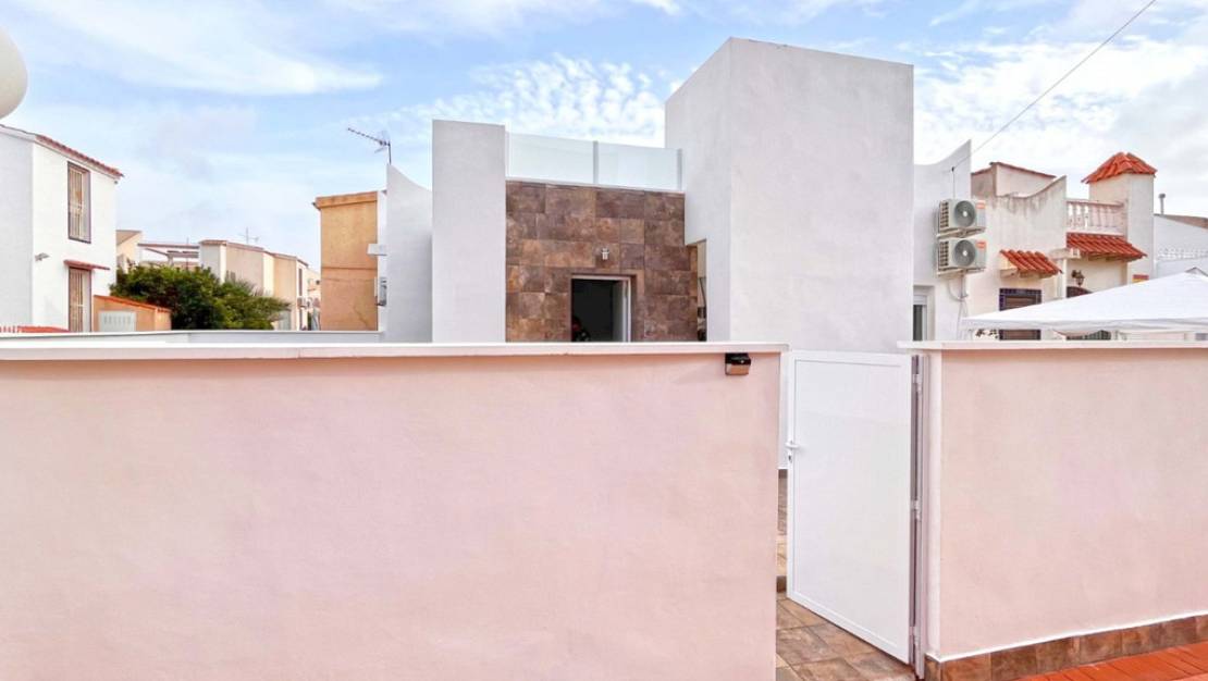 Sale - Villa - Orihuela - Playa Flamenca