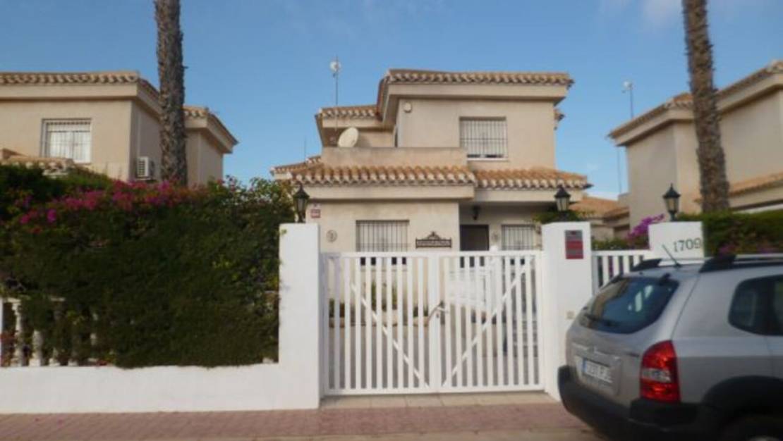 Sale - Villa - Orihuela - Playa Flamenca