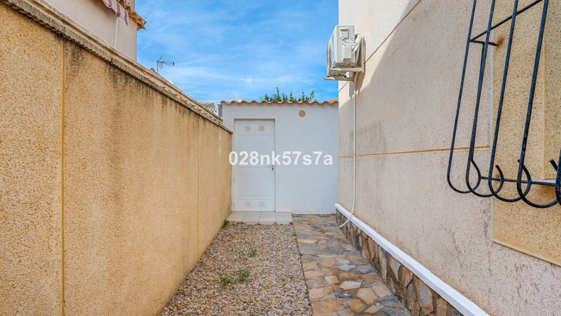 Sale - Villa - Orihuela - Playa Flamenca