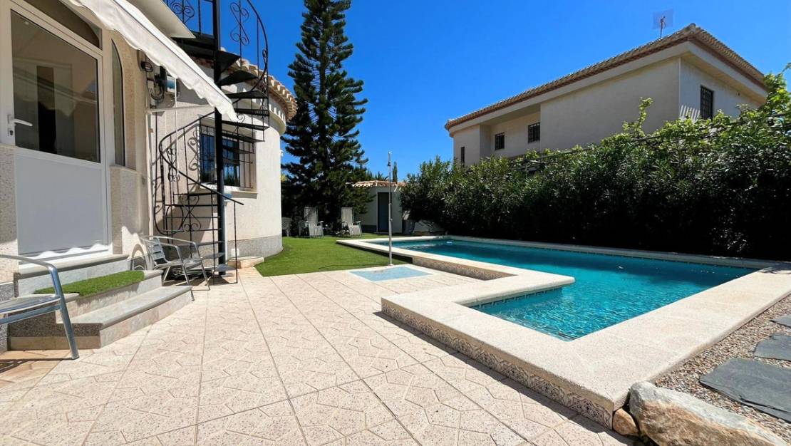 Sale - Villa - Orihuela - Playa Flamenca