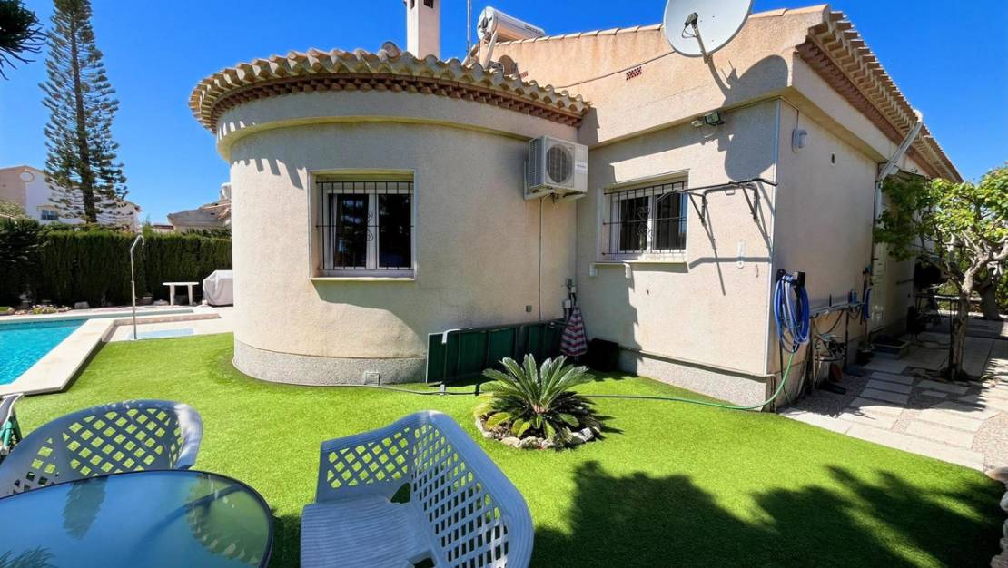 Sale - Villa - Orihuela - Playa Flamenca