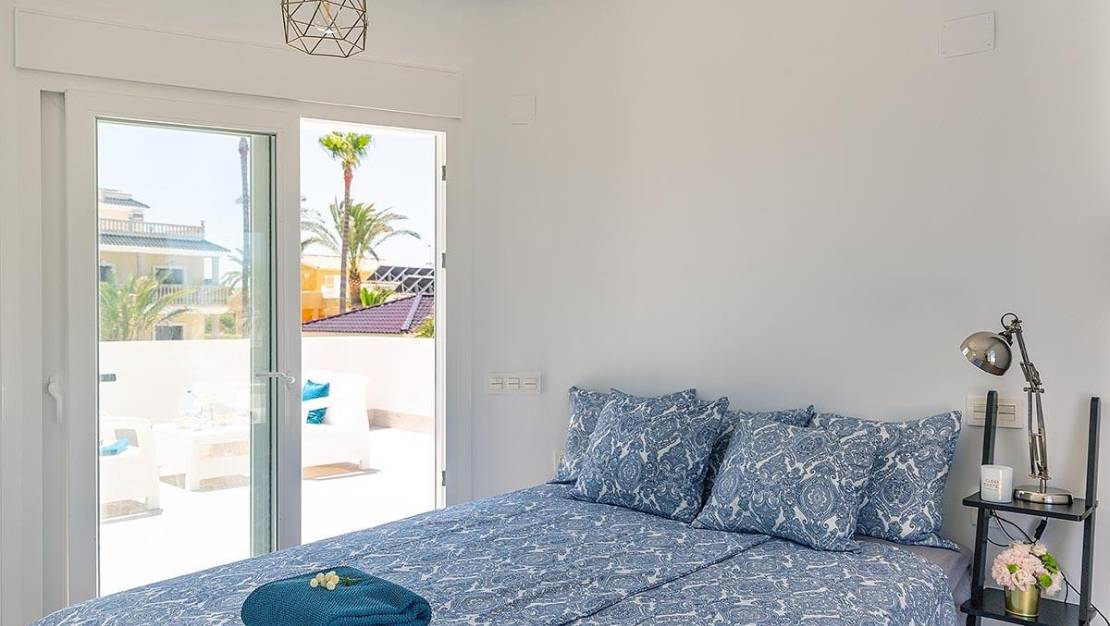 Sale - Villa - Orihuela - Playa Flamenca