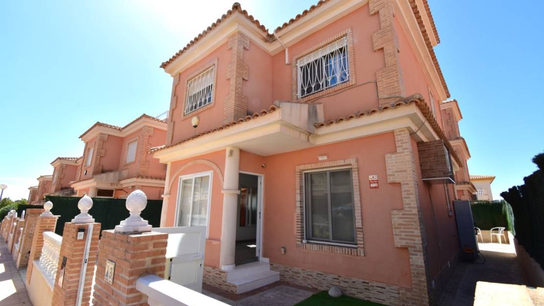 Sale - Villa - Orihuela - Playa Flamenca