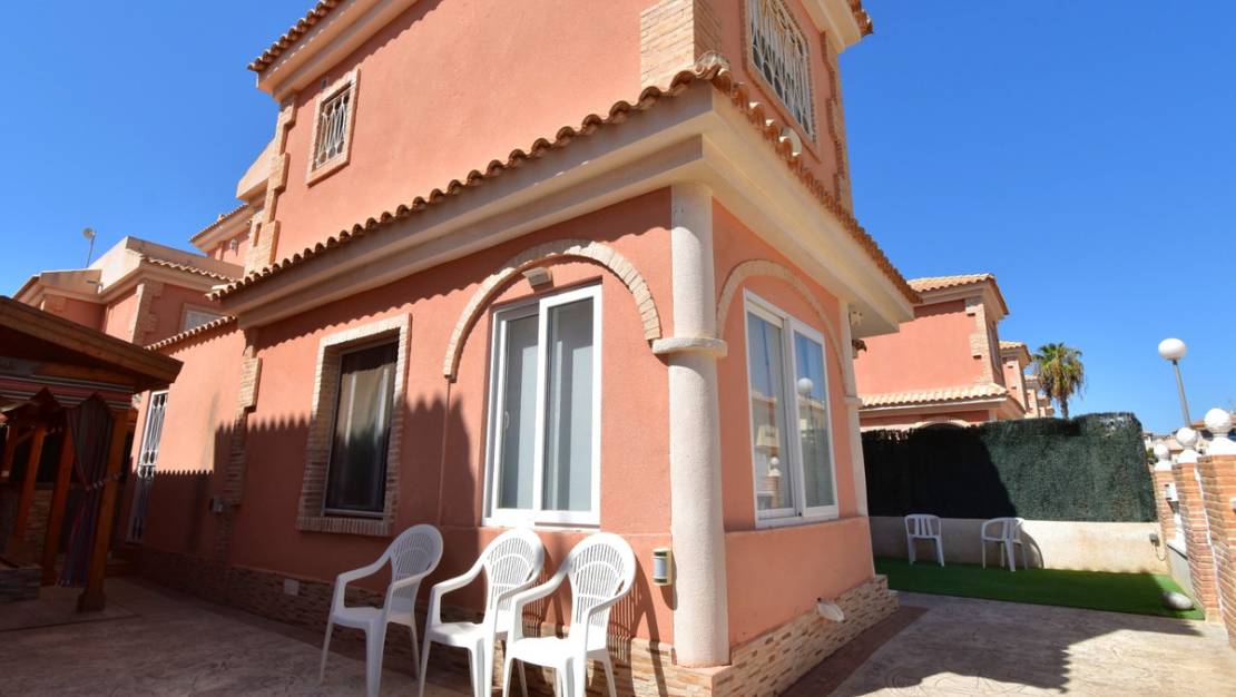 Sale - Villa - Orihuela - Playa Flamenca