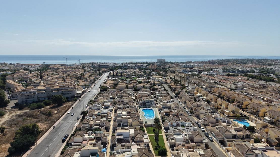 Sale - Villa - Orihuela - Playa Flamenca