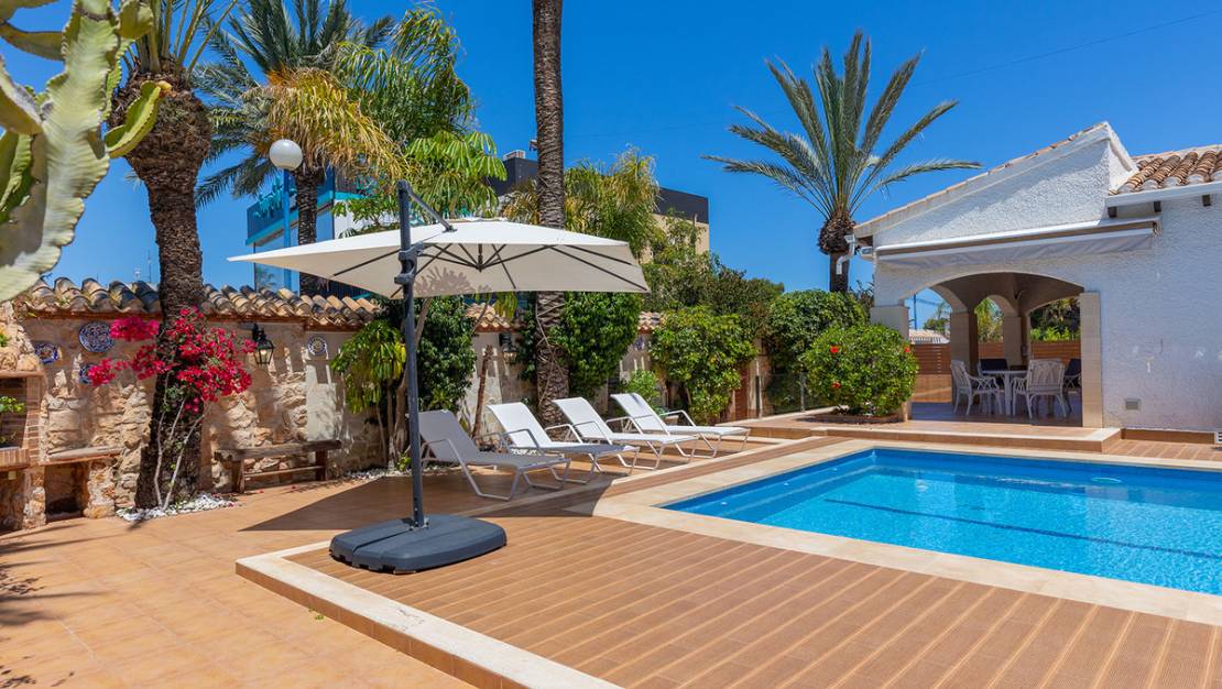 Sale - Villa - Orihuela - Punta Prima
