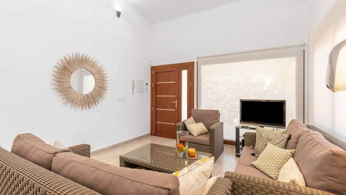Sale - Villa - Orihuela - Punta Prima