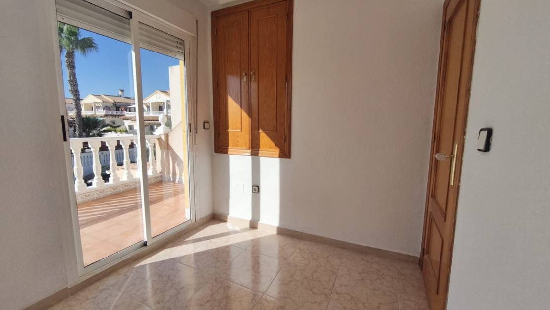 Sale - Villa - Orihuela - Punta Prima