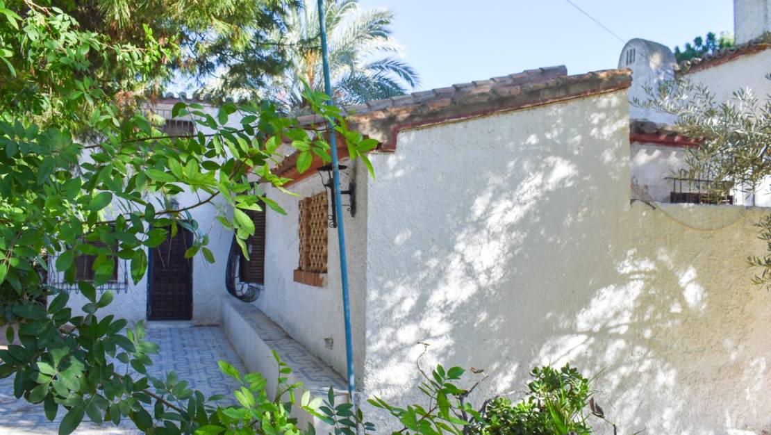 Sale - Villa - Orihuela - Punta Prima