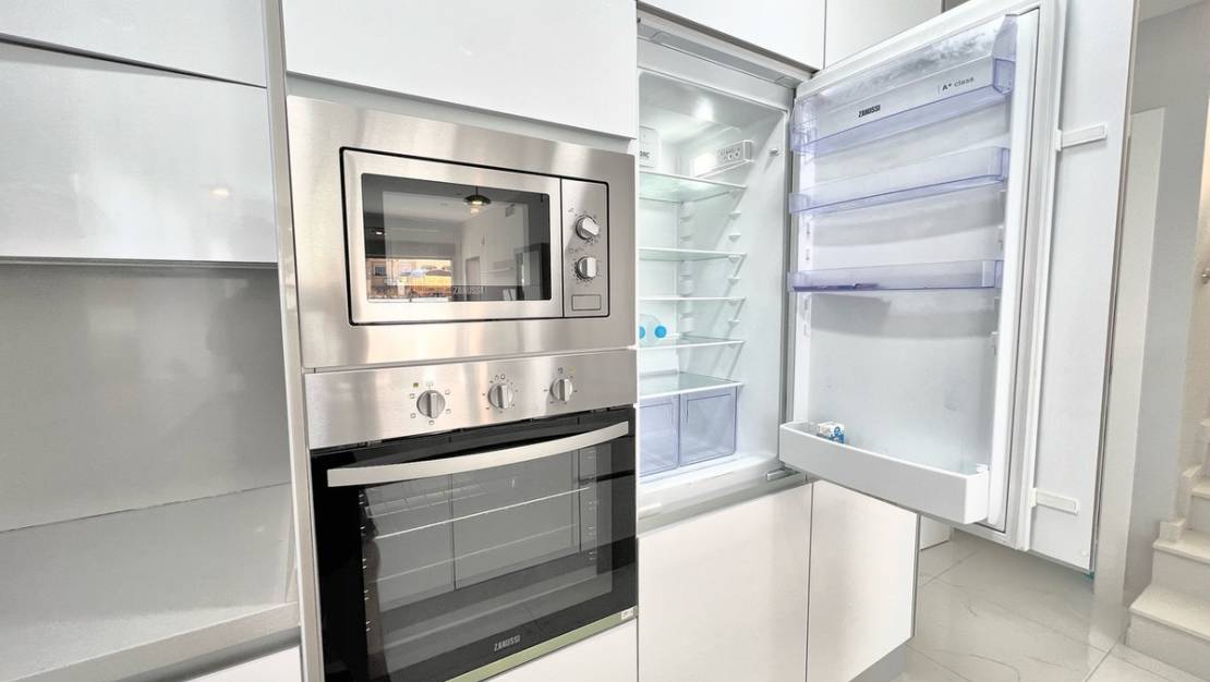 Sale - Villa - Orihuela - Punta Prima