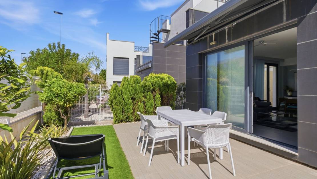 Sale - Villa - Orihuela - Punta Prima