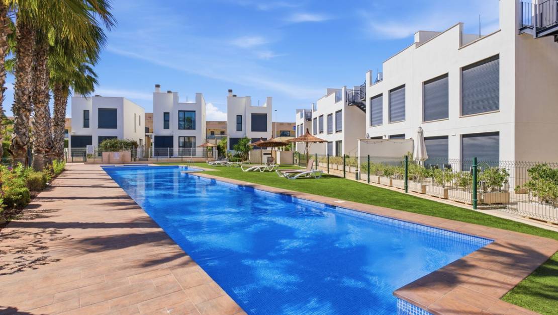 Sale - Villa - Orihuela - Punta Prima